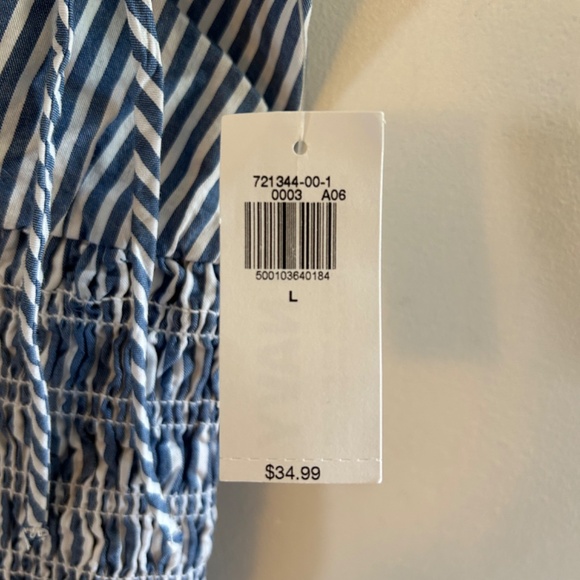 Old Navy V-Neck Tank - Picture 9 of 9